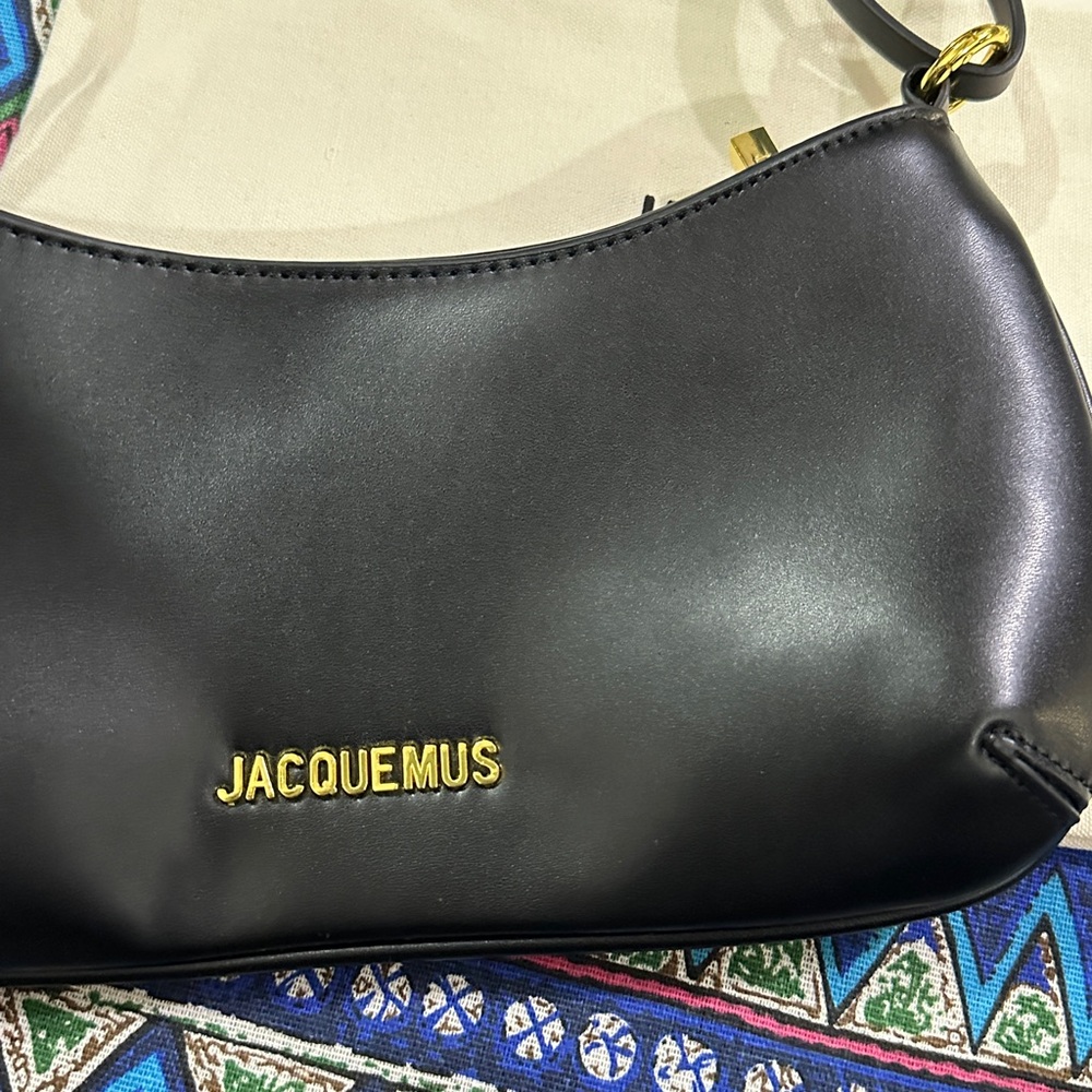 Jacquemus Black Leather Shoulder Bag with Gold Logo - Picture 6 of 12